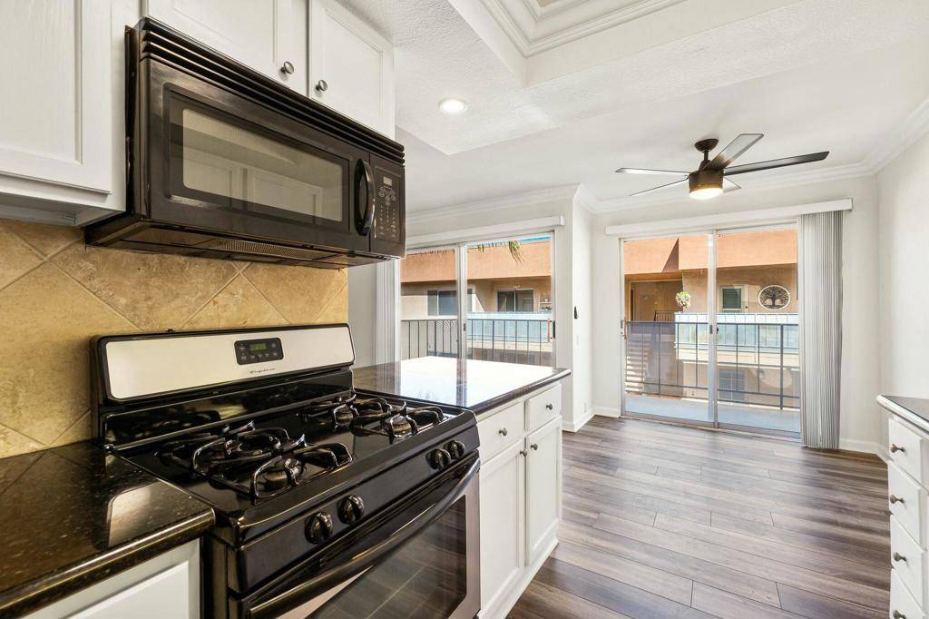 Palm Springs, CA 92262,400 N Sunrise WAY #259