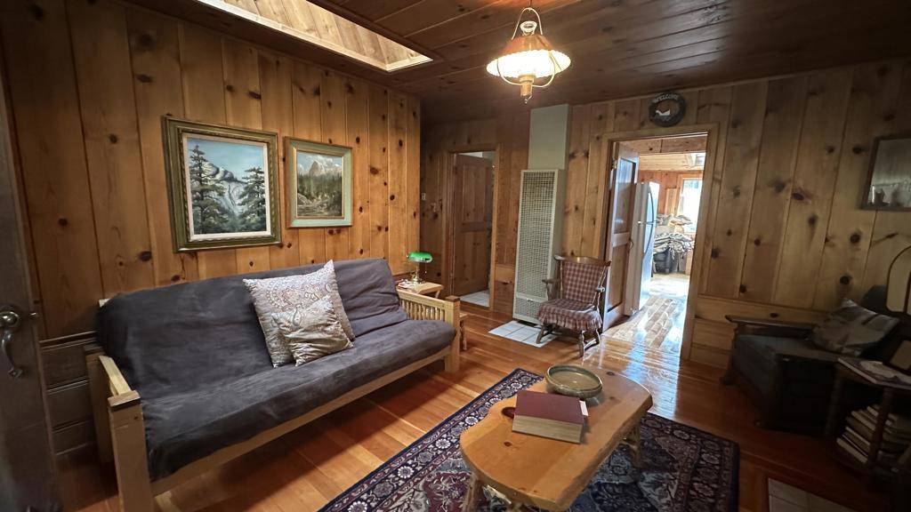 Idyllwild, CA 92549,55260 South Circle DR