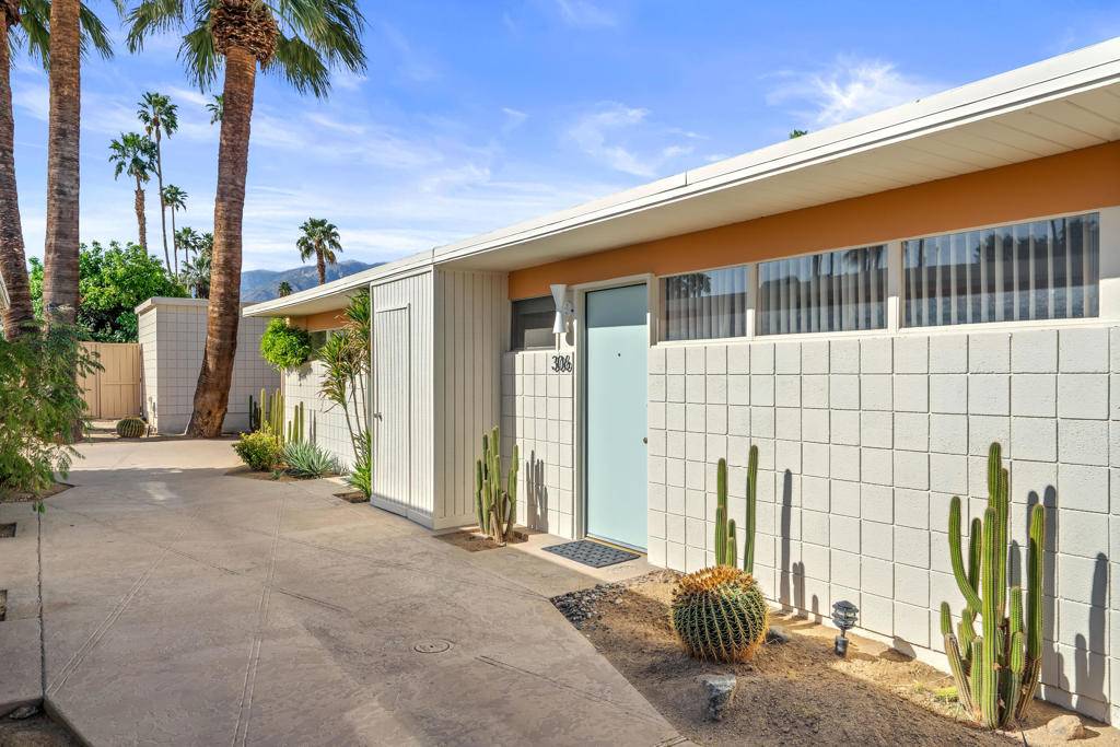 Palm Springs, CA 92264,1111 E Palm Canyon DR #306