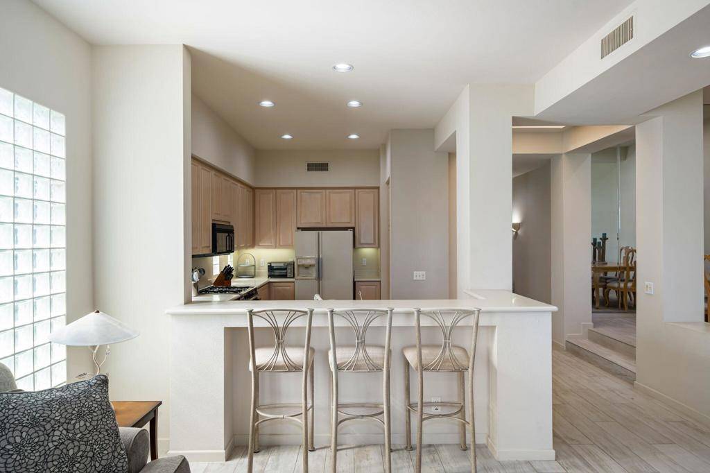 Palm Desert, CA 92211,685 Box Canyon TRL