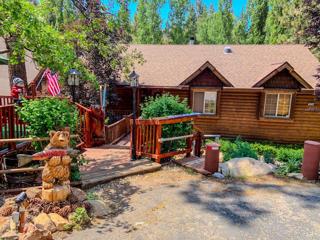 Big Bear, CA 92315,43259 Bow Canyon RD