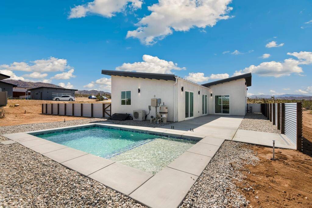 Joshua Tree, CA 92252,6689 Torres AVE