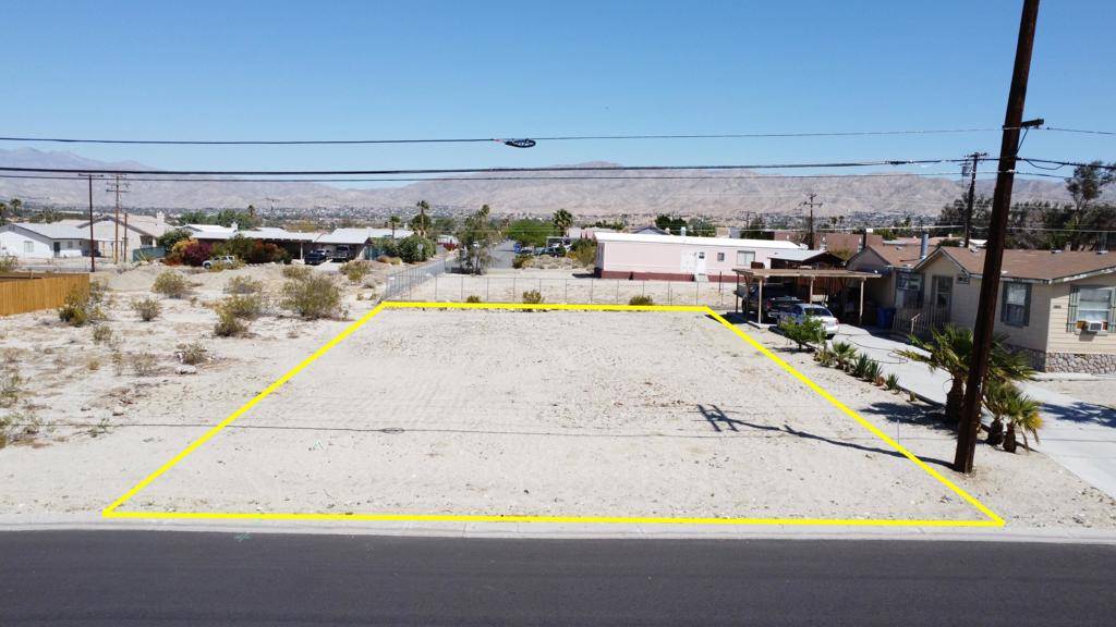 Desert Hot Springs, CA 92240,28 Dillon RD