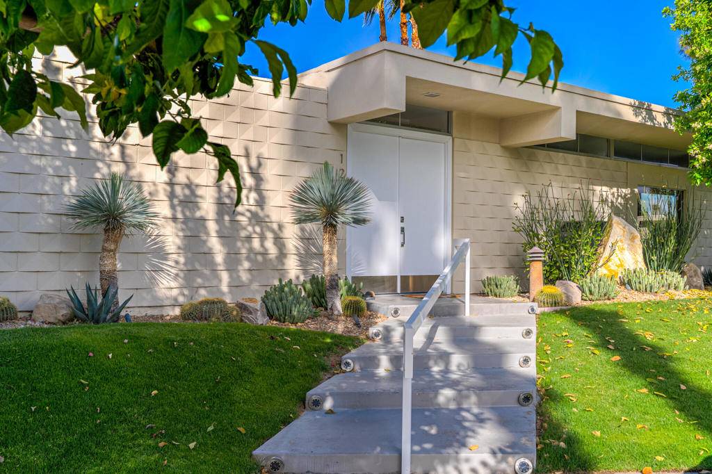Palm Springs, CA 92264,120 Eastlake DR
