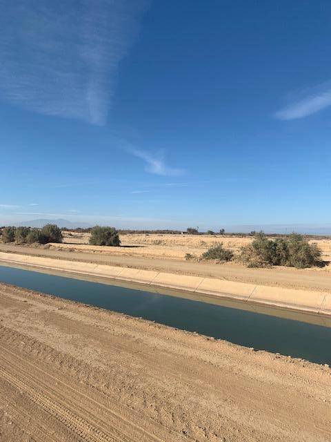 Westmorland, CA 92281,5995 Poe RD