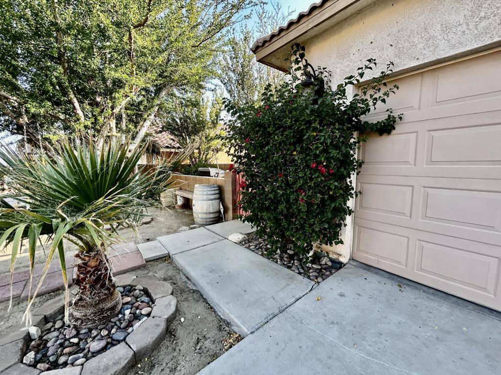 Desert Hot Springs, CA 92240,13569 Caliente DR