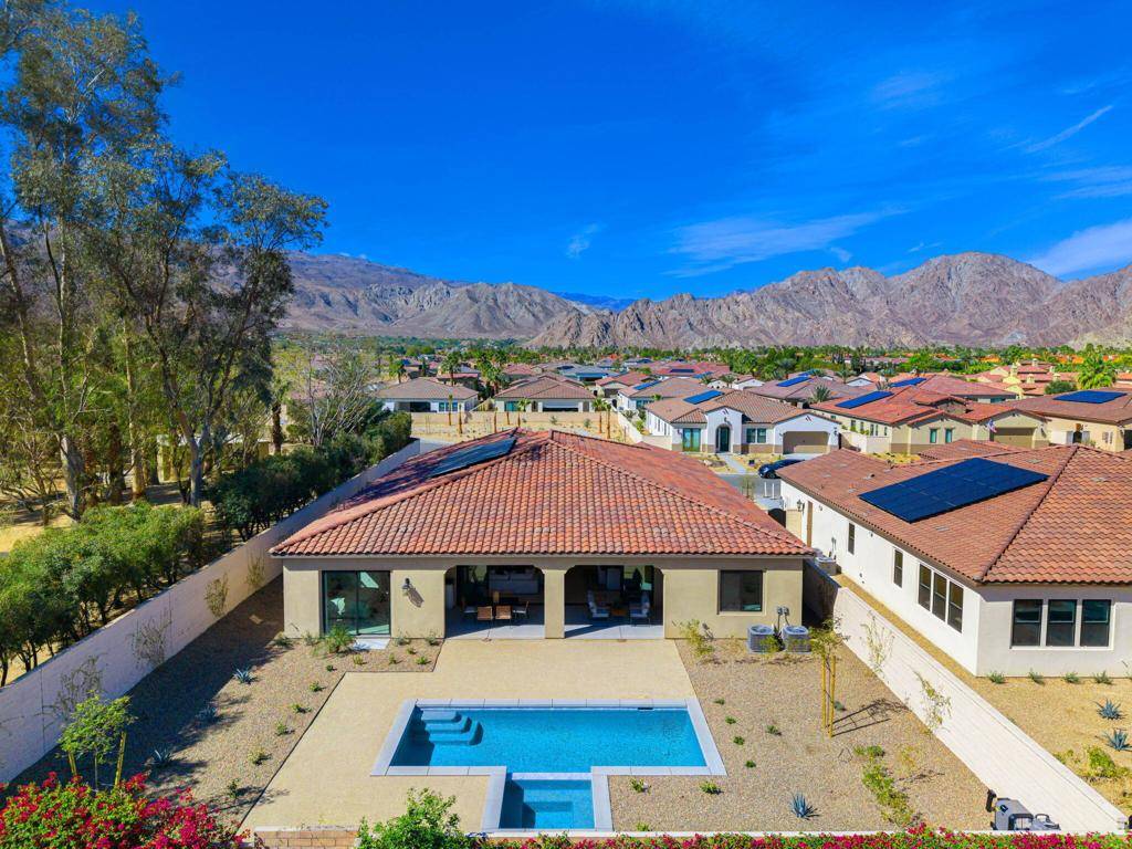 La Quinta, CA 92253,57600 Cherrywood PL