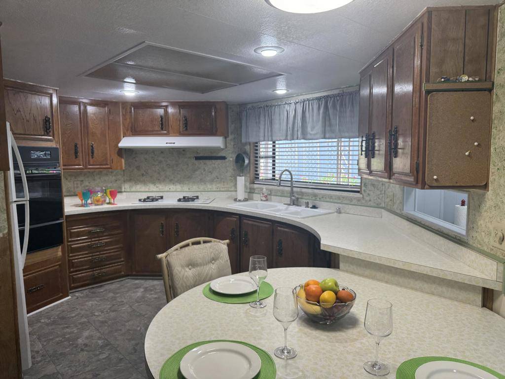 Desert Hot Springs, CA 92240,15500 Bubbling Wells RD #253