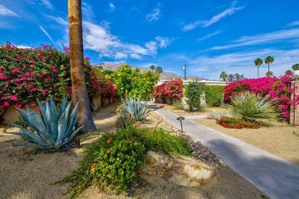 Palm Springs, CA 92264,1111 Ramon RD #1