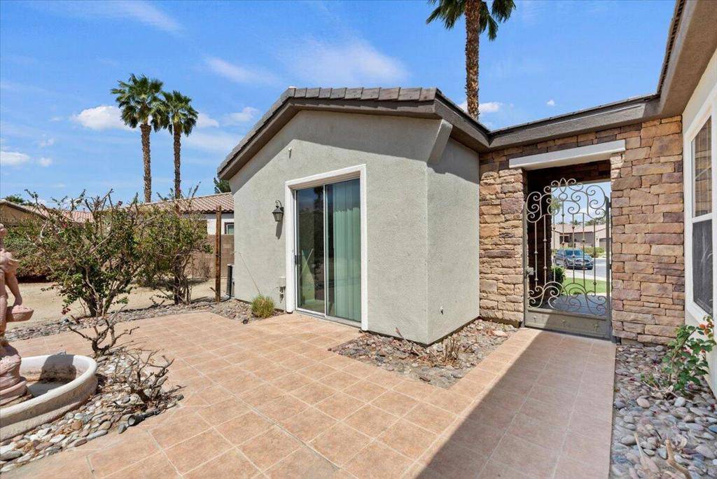 La Quinta, CA 92253,60217 Wishbone CT
