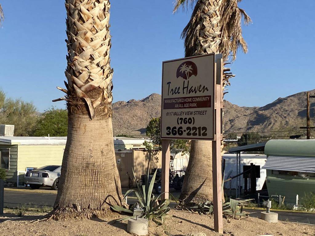 Joshua Tree, CA 92252,6117 View Valley ST #1