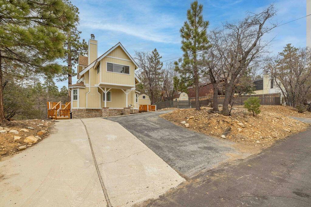 Sugarloaf, CA 92386,675 Inyo AVE