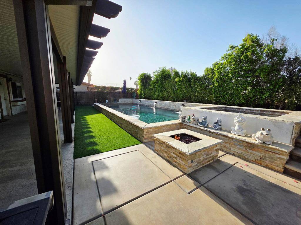 Palm Desert, CA 92211,76826 California DR