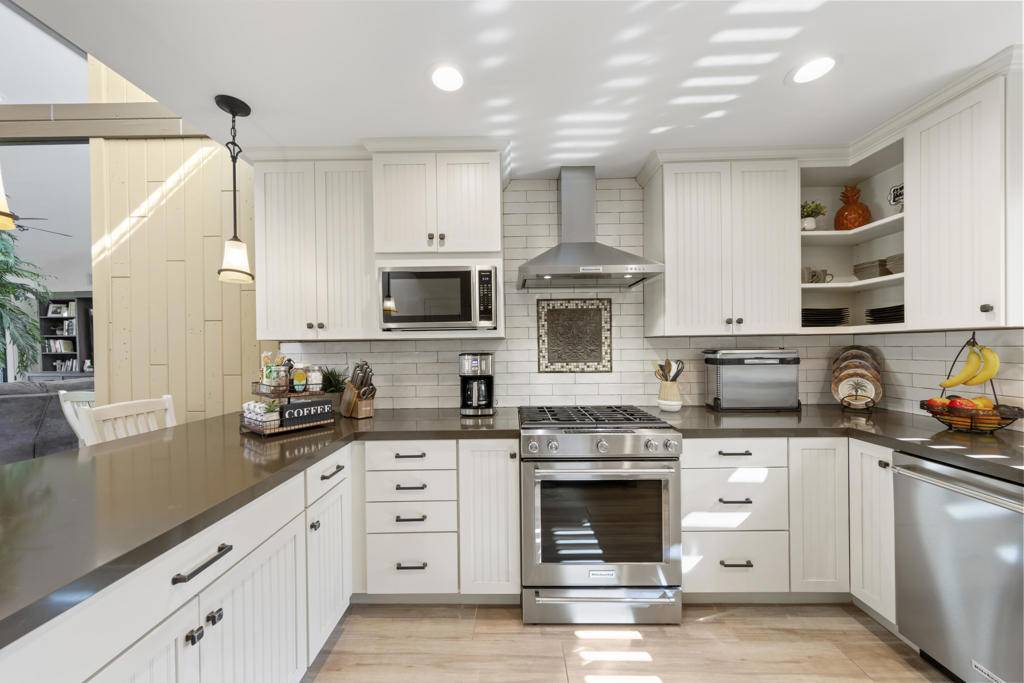 Palm Desert, CA 92260,111 Juan CIR