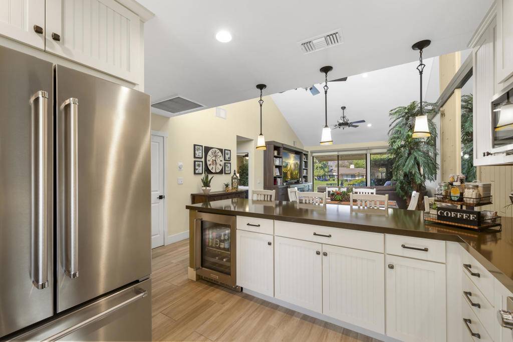 Palm Desert, CA 92260,111 Juan CIR