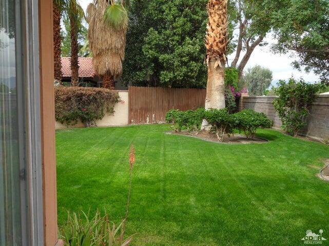 Palm Desert, CA 92260,43370 Stony Hill CT #B