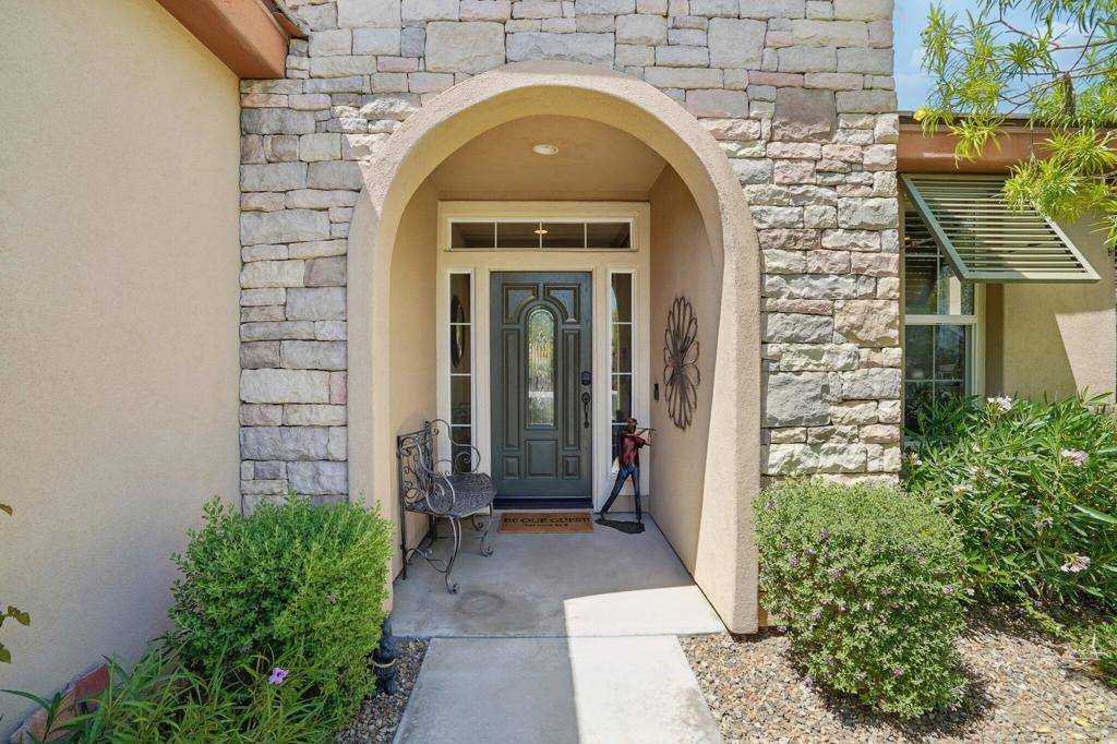La Quinta, CA 92253,81172 Victoria LN