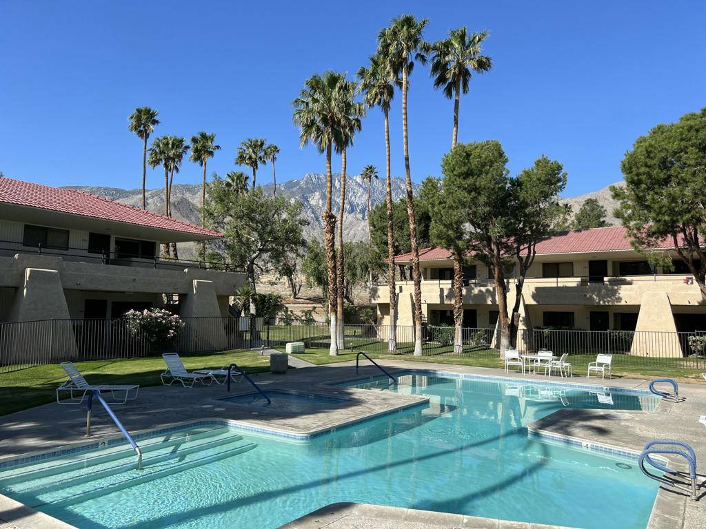 Palm Springs, CA 92262,2821 N Los Felices CIR #111
