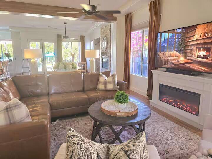La Quinta, CA 92253,79818 Parkway Esplanade S