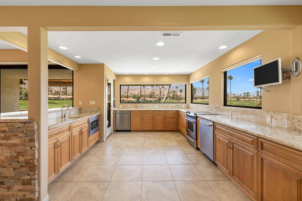 Rancho Mirage, CA 92270,32 Tortosa DR