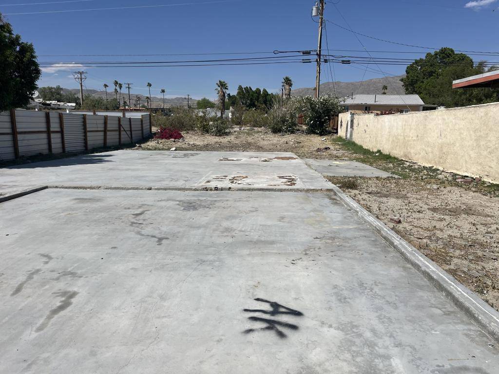 Desert Hot Springs, CA 92240,66270 Buena Vista AVE