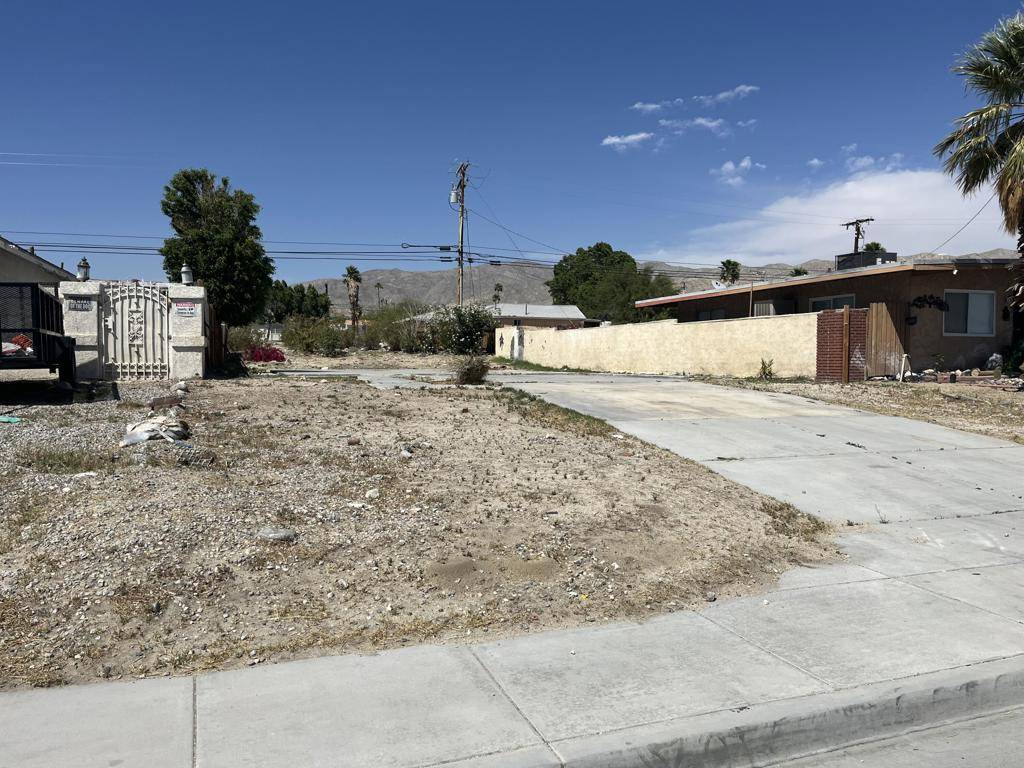 Desert Hot Springs, CA 92240,66270 Buena Vista AVE