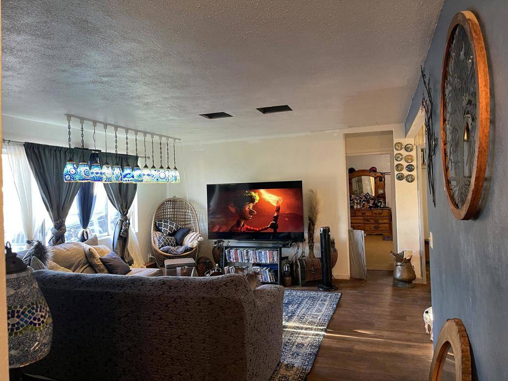 Joshua Tree, CA 92252,6746 Hillview Rd