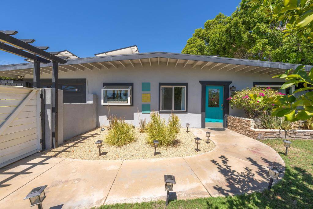 Palm Springs, CA 92262,515 N Calle Marcus