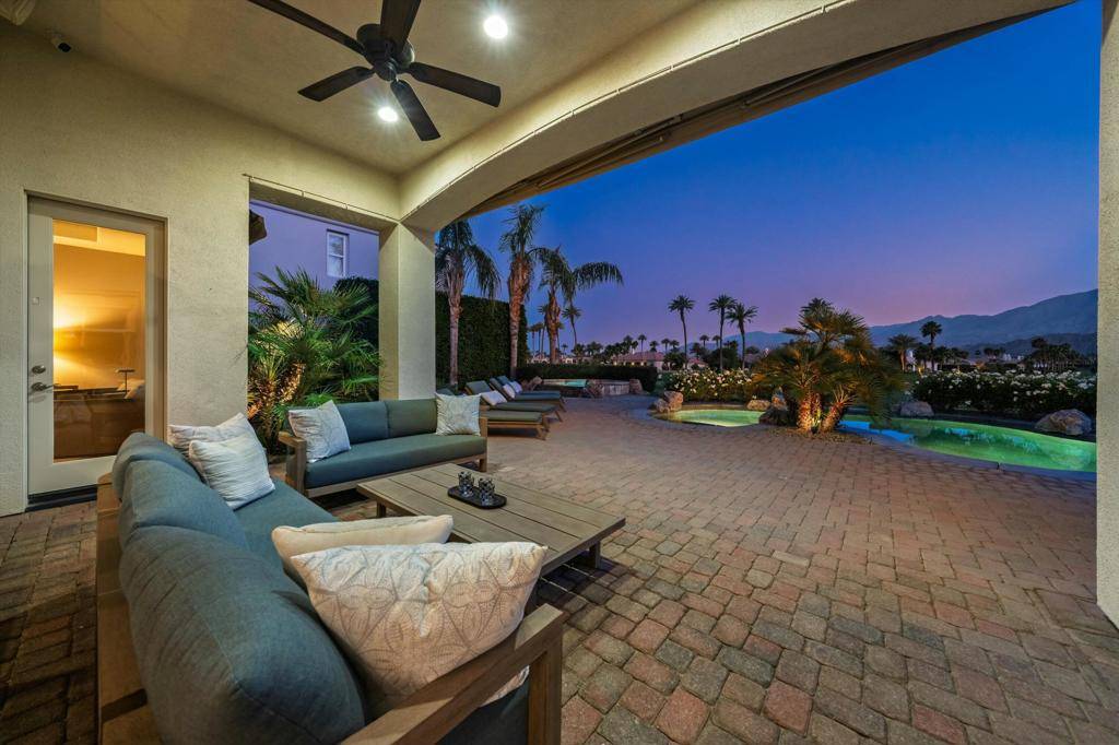 La Quinta, CA 92253,80233 Via Tesoro