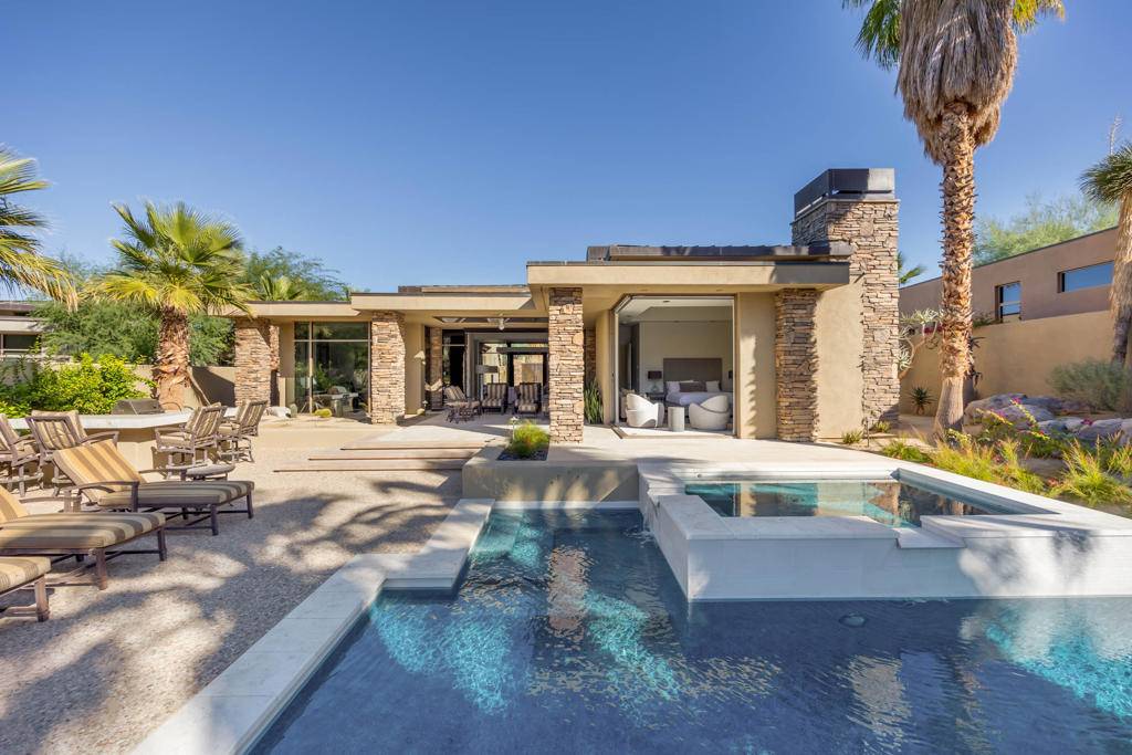 Palm Desert, CA 92260,1126 Lake VIS