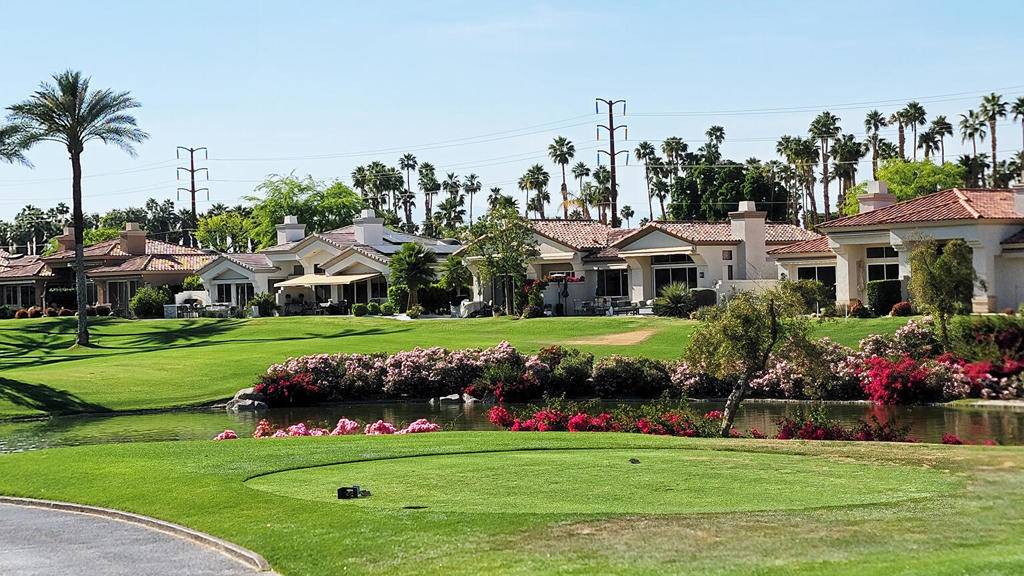 Palm Desert, CA 92211,542 Red Arrow TRL
