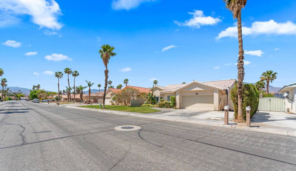 Cathedral City, CA 92234,28561 Avenida Diosa