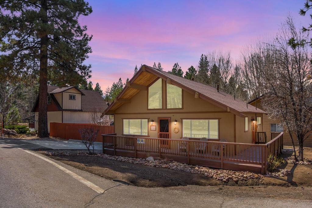 Big Bear, CA 92315,880 Edgemoor RD