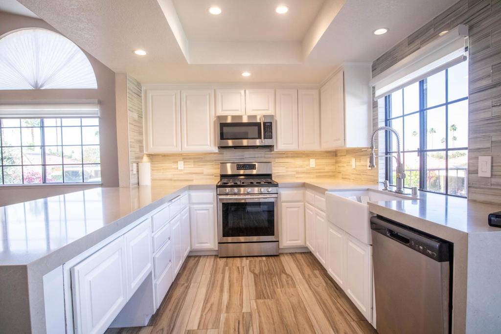 Palm Desert, CA 92260,46395 Ryway PL #9