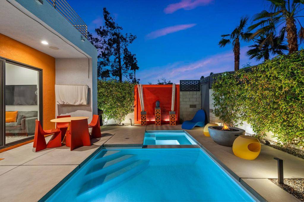 Palm Springs, CA 92262,2691 Paragon Loop