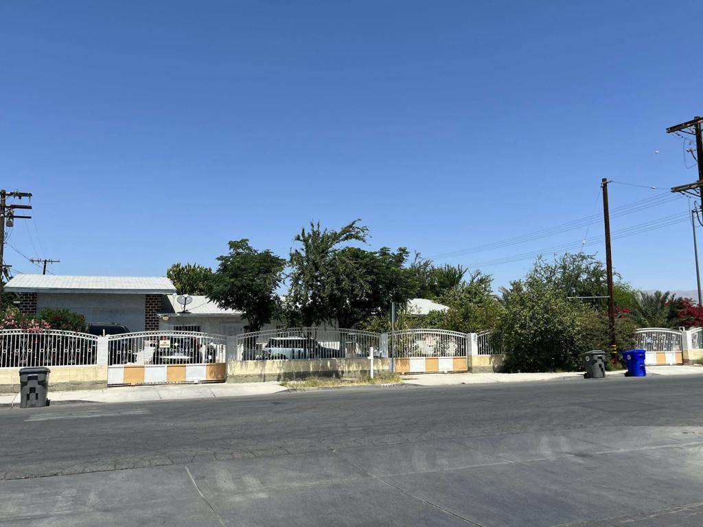 Coachella, CA 92236,84966 Calle Verde