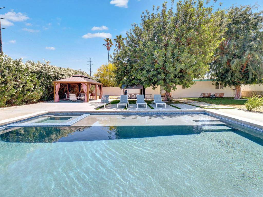 Palm Springs, CA 92264,1811 Lawrence ST