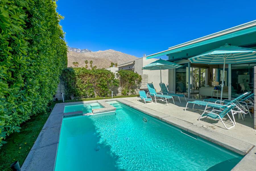 Palm Springs, CA 92264,743 E Twin Palms DR