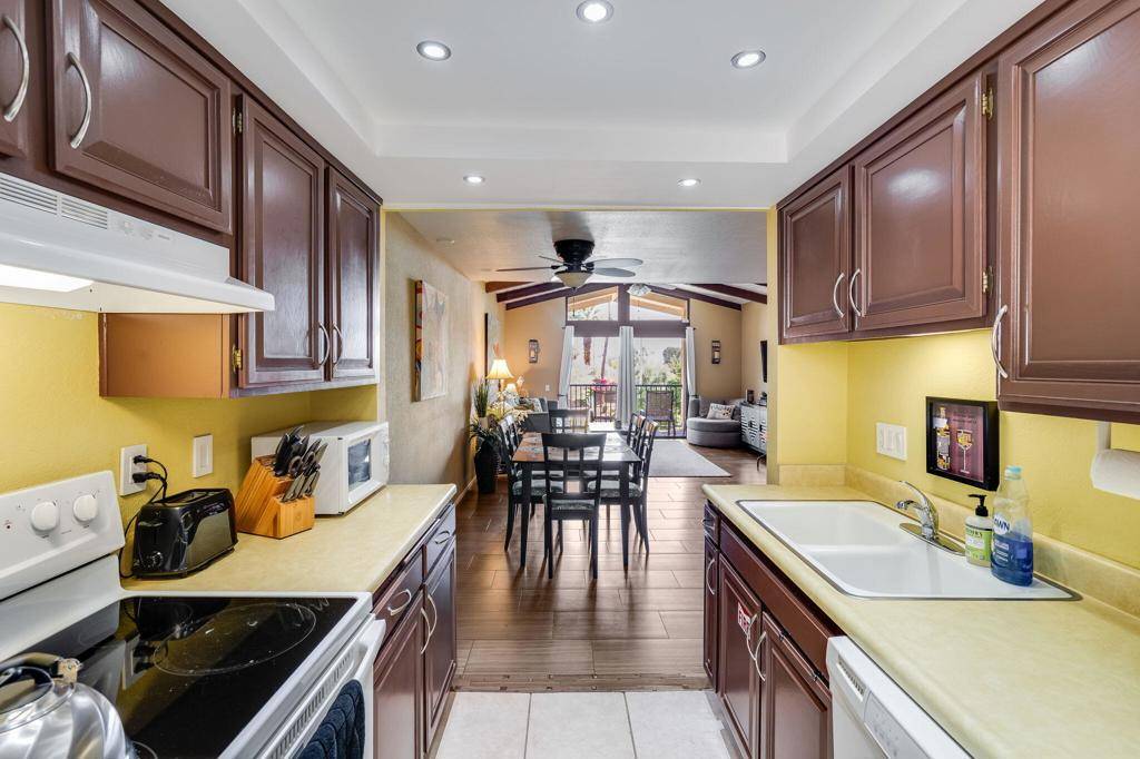 Palm Springs, CA 92262,1411 N Sunrise WAY #18