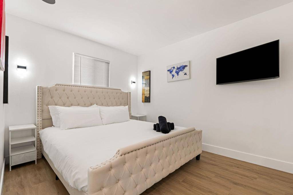 Palm Springs, CA 92264,4490 E Camino Parocela