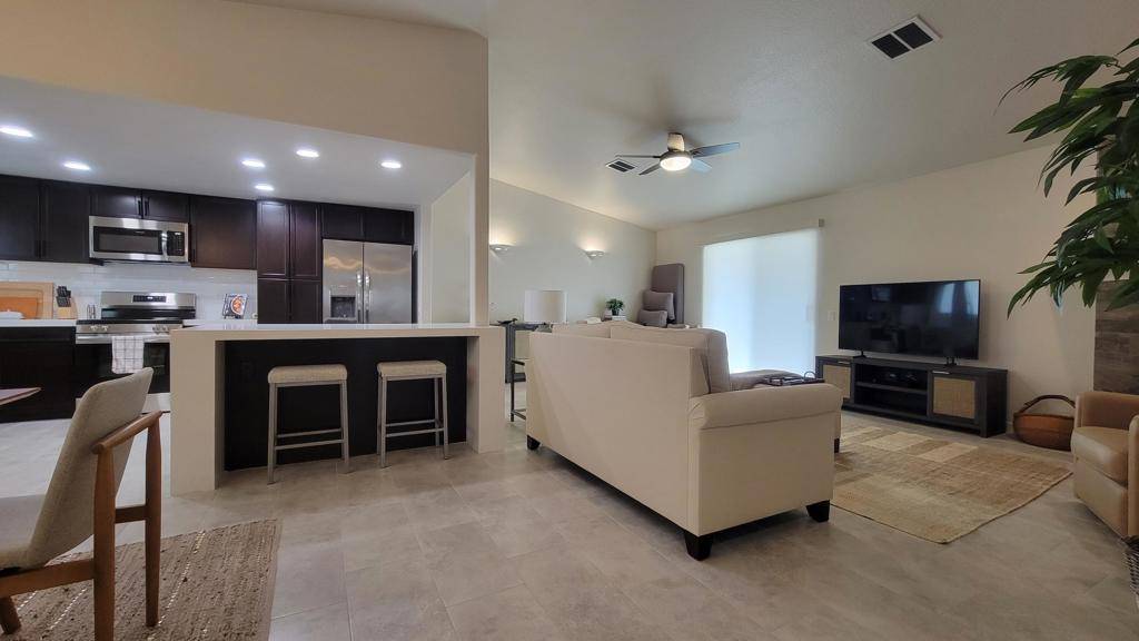 La Quinta, CA 92253,53645 Avenida Mendoza
