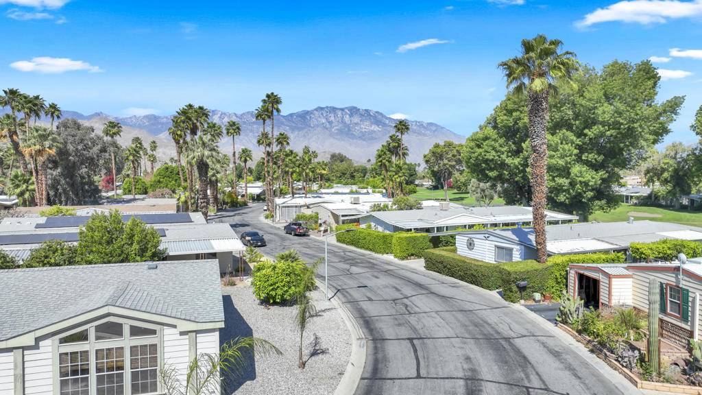 Cathedral City, CA 92234,492 Calle Madrigal