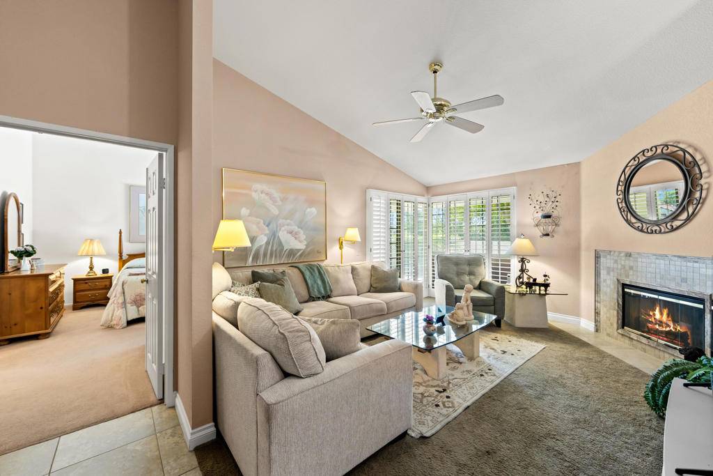 Palm Desert, CA 92211,43870 Via Granada