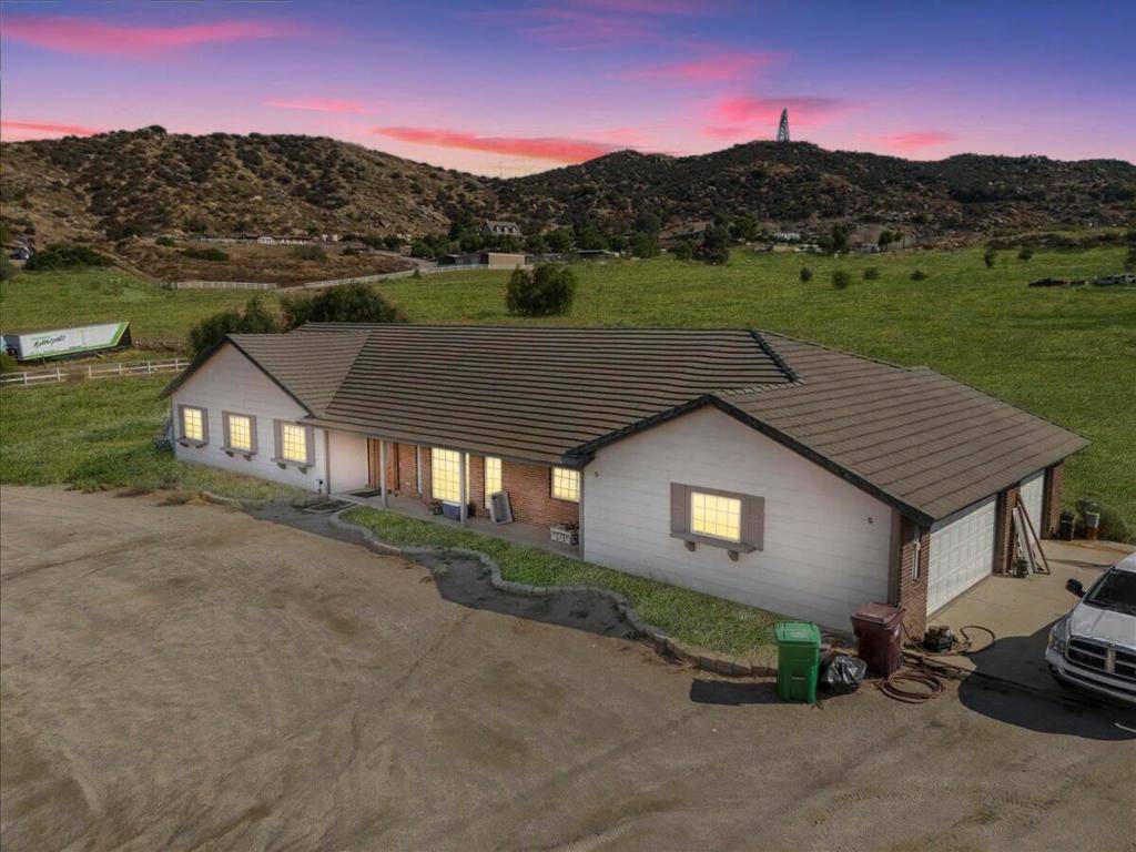 Nuevo/lakeview, CA 92567,31521 Jacinto ST