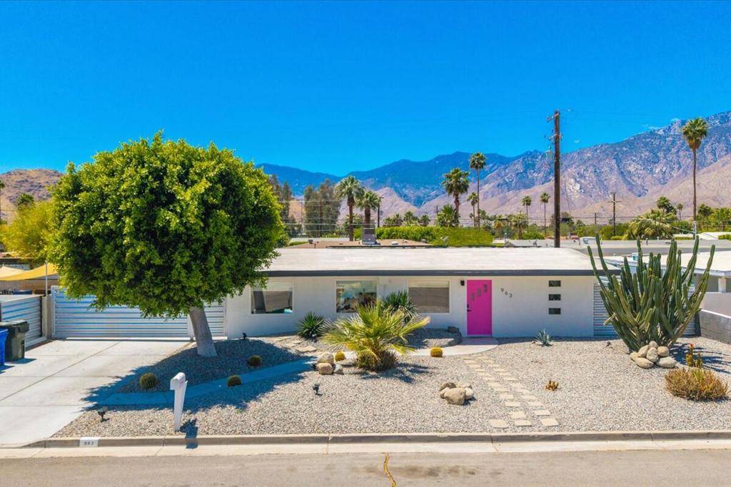 Palm Springs, CA 92264,963 S Paseo Caroleta