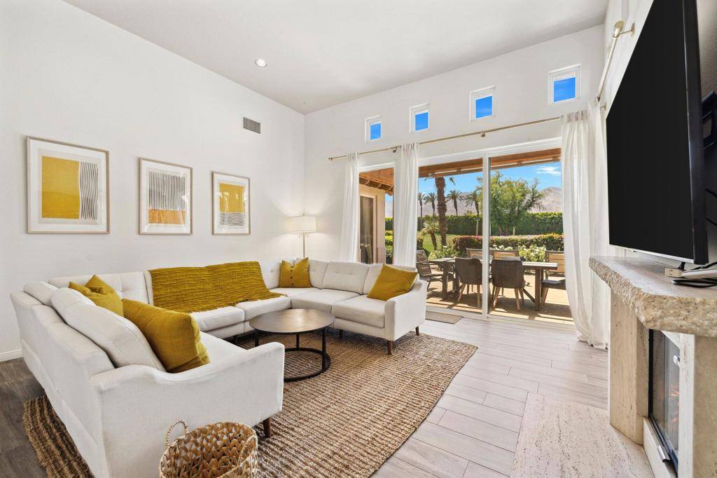 La Quinta, CA 92253,48205 Via Solana