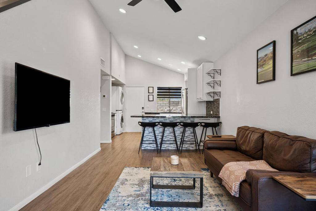 Palm Desert, CA 92211,266 Tava LN