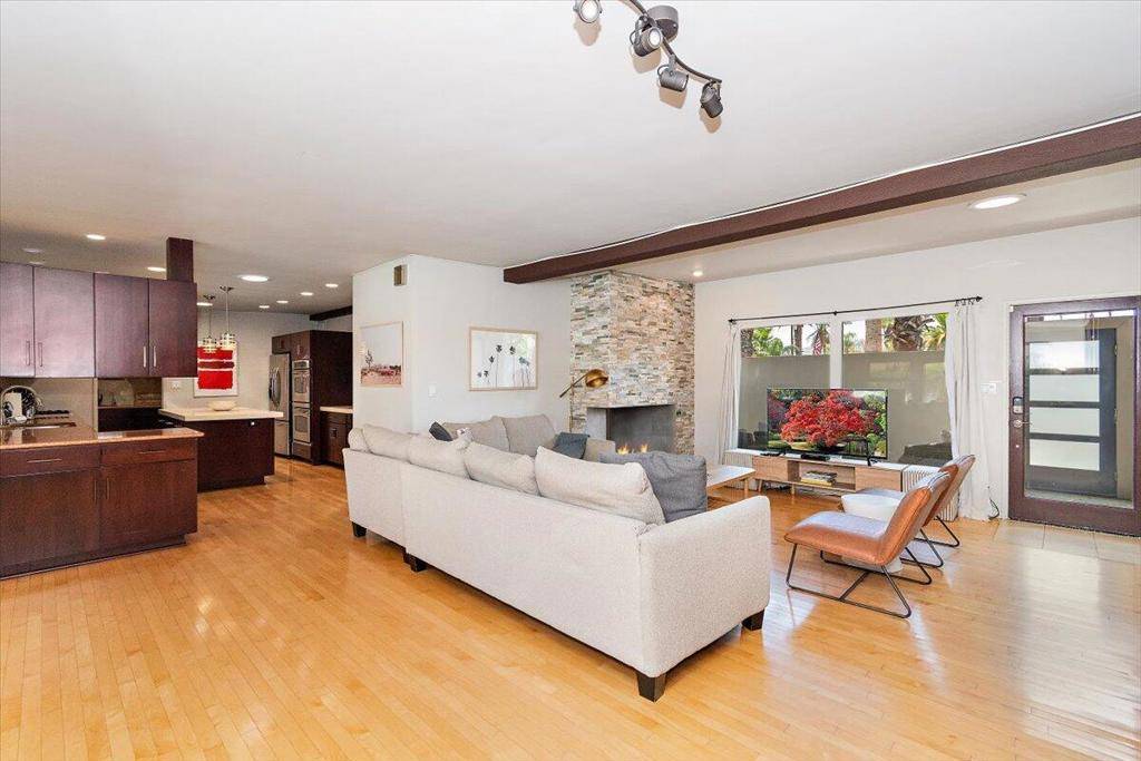 Palm Springs, CA 92262,2030 E Amado RD
