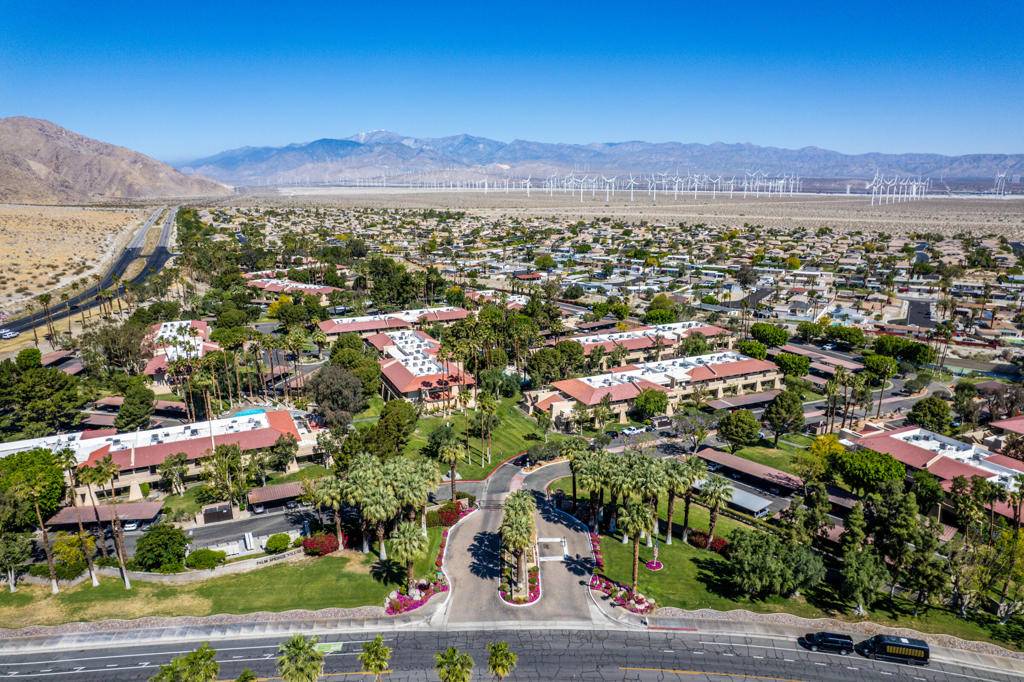 Palm Springs, CA 92262,685 N Ashurst CT #H207