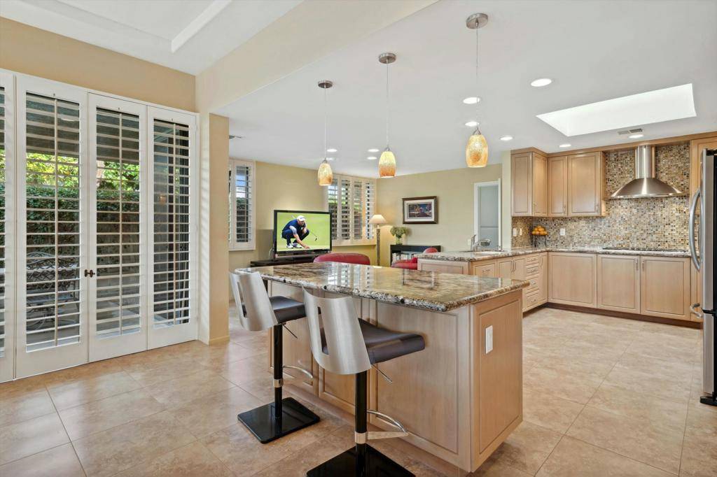 Rancho Mirage, CA 92270,10 Colgate DR